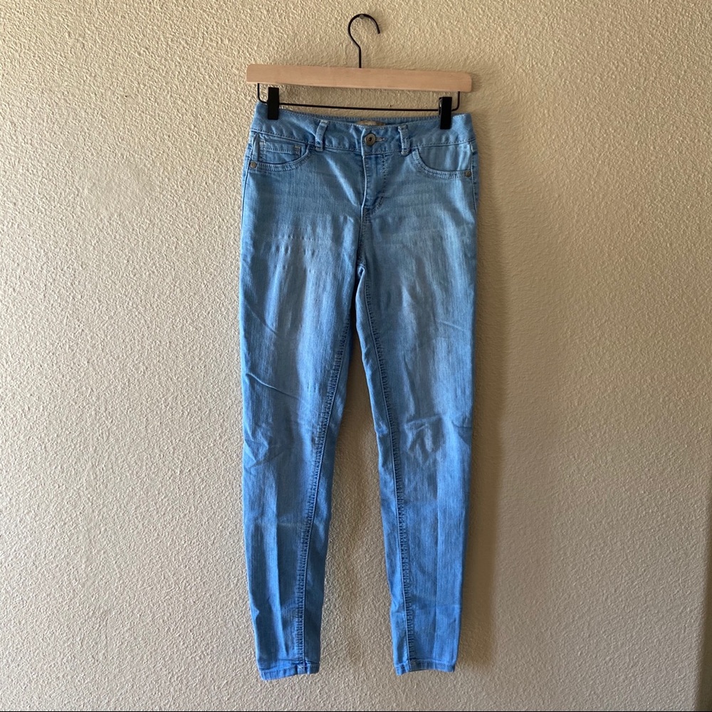 Blue Spice Size 3 Light Wash Blue Jeans